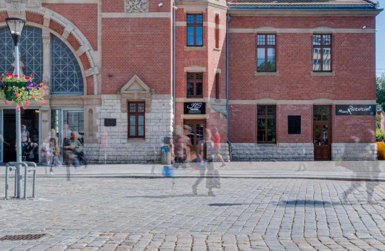 Hostel Opole Glowne Exterior photo